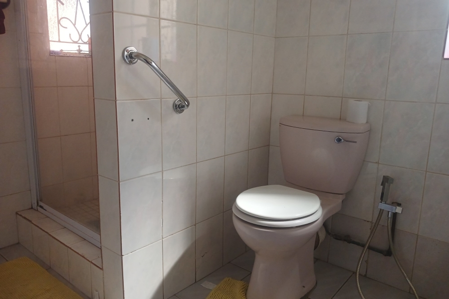 To Let commercial Property for Rent in West End Northern Cape
